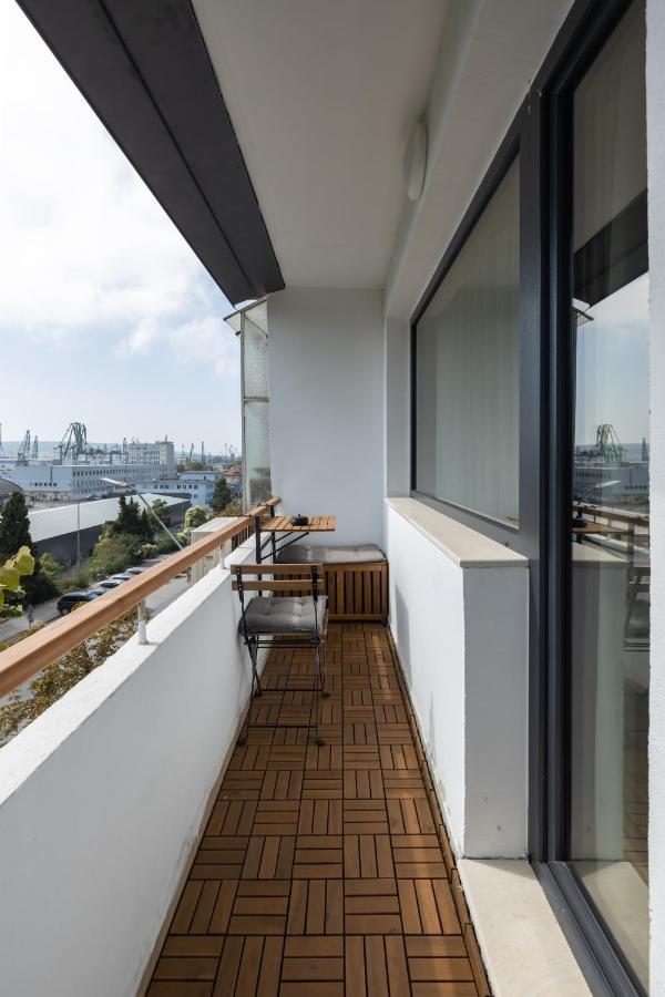 Topaz Beachfront Apartment ヴァルナ エクステリア 写真
