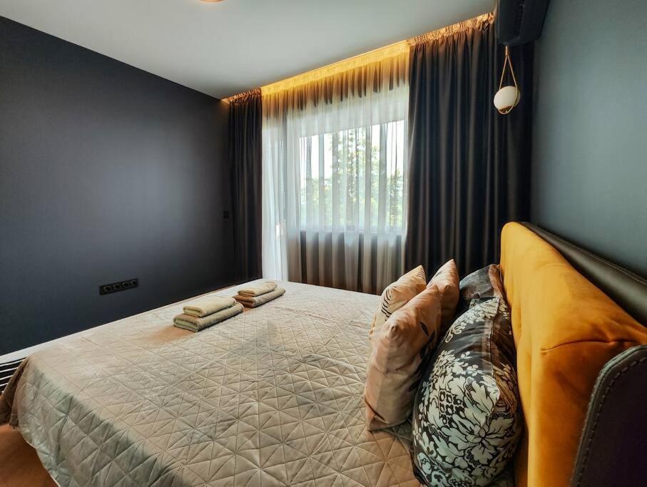 Topaz Beachfront Apartment ヴァルナ エクステリア 写真